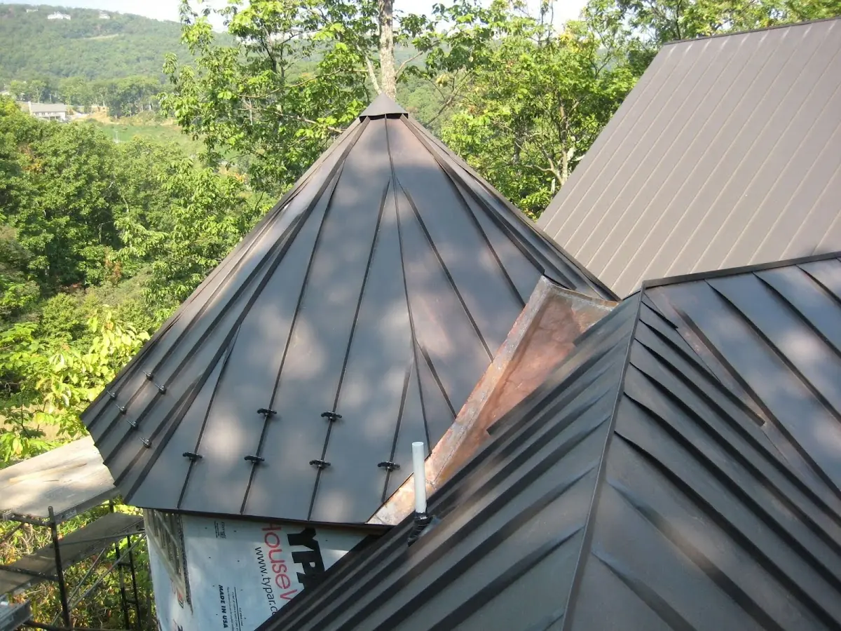 Professional Gutter Cleaning by Craftsman Roofing in La Fetra